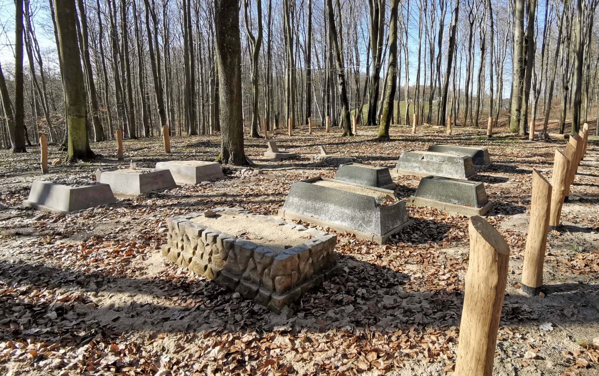 Odnowiony cmentarz poniemiecki